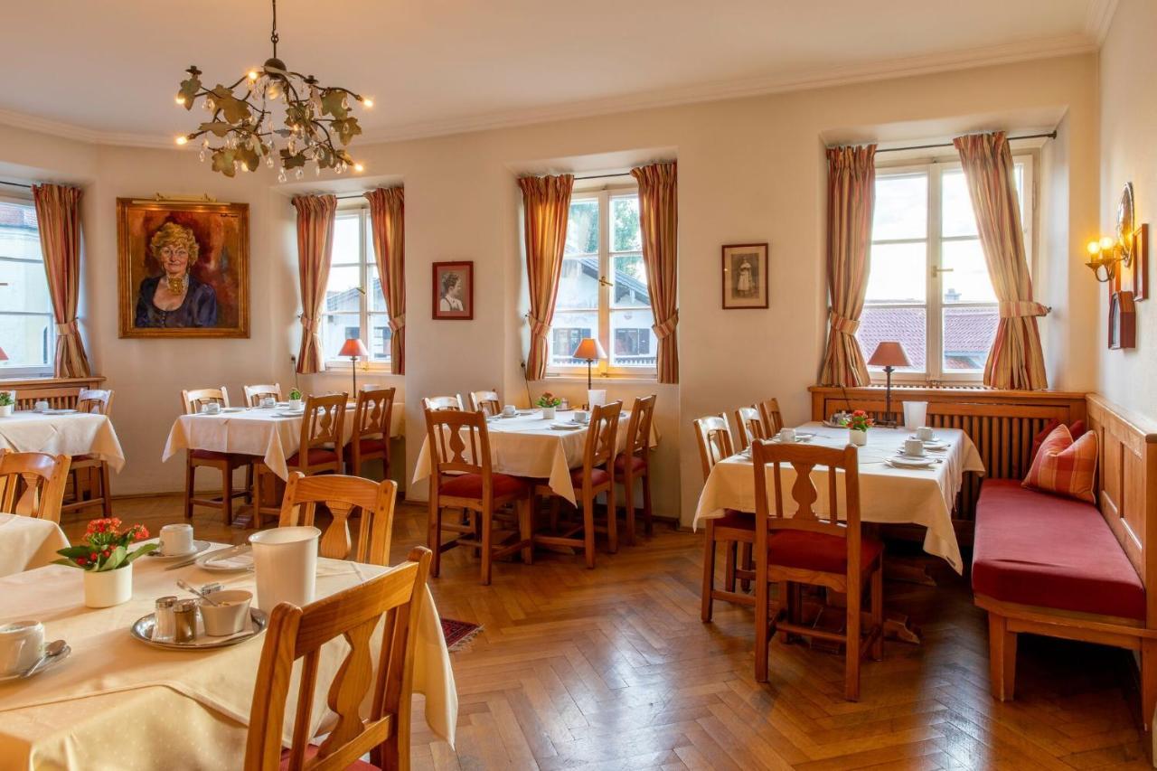 Hotel Gasthof Alte Post Holzkirchen Холцкирхен Екстериор снимка