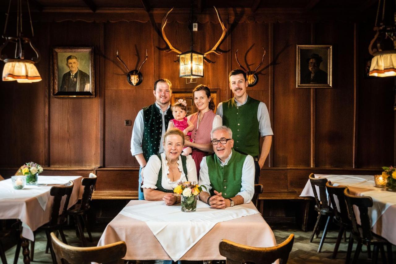 Hotel Gasthof Alte Post Holzkirchen Холцкирхен Екстериор снимка