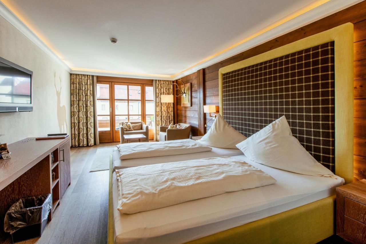 Hotel Gasthof Alte Post Holzkirchen Холцкирхен Екстериор снимка