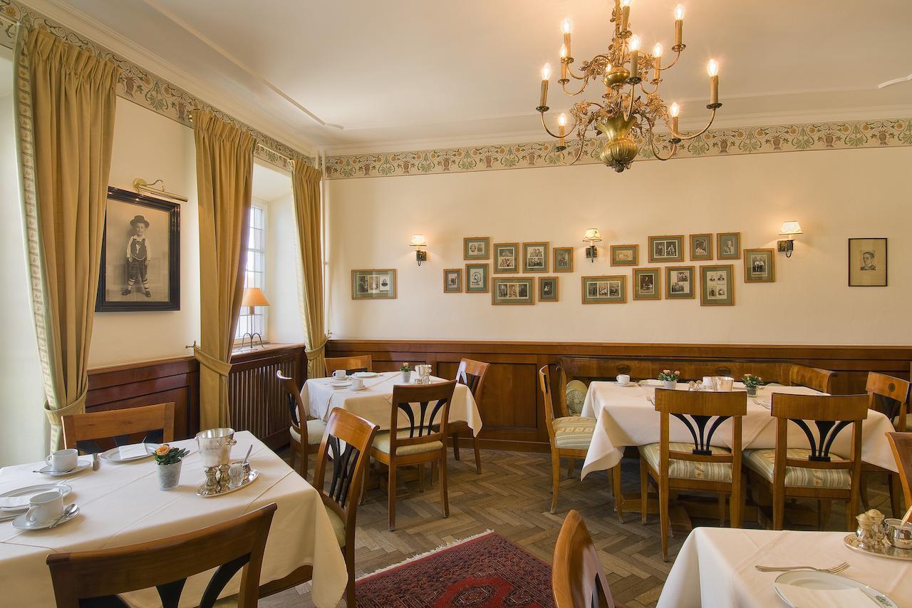 Hotel Gasthof Alte Post Holzkirchen Холцкирхен Екстериор снимка